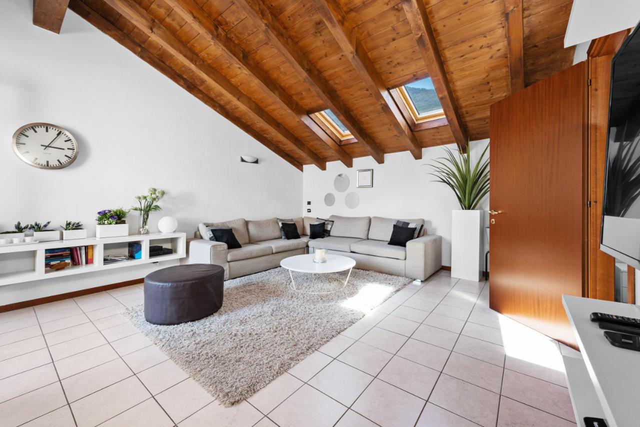Casacamelia 35, 3 Bdrm With View Lake Como Apartman Acquaseria Kültér fotó