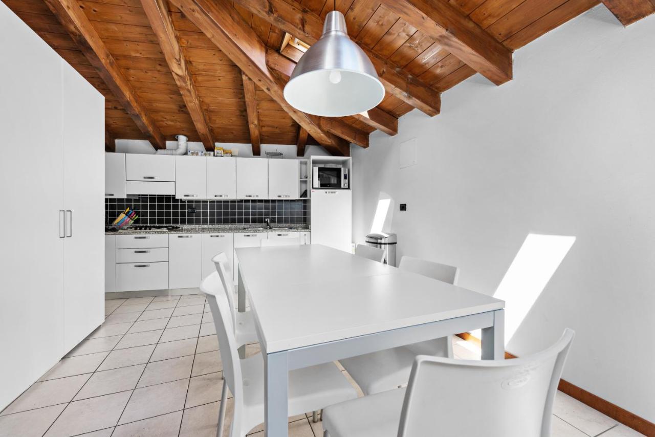 Casacamelia 35, 3 Bdrm With View Lake Como Apartman Acquaseria Kültér fotó