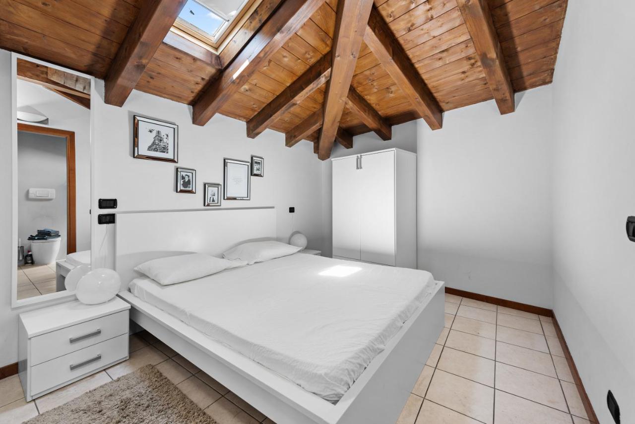 Casacamelia 35, 3 Bdrm With View Lake Como Apartman Acquaseria Kültér fotó