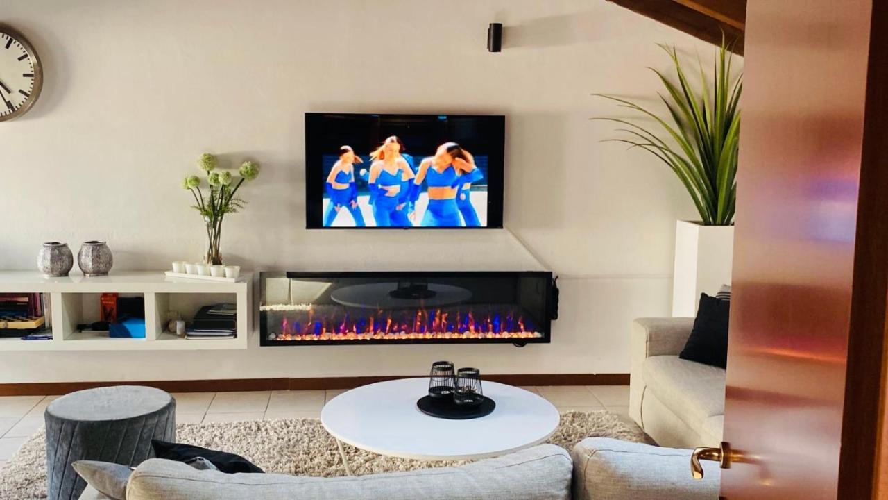 Casacamelia 35, 3 Bdrm With View Lake Como Apartman Acquaseria Kültér fotó